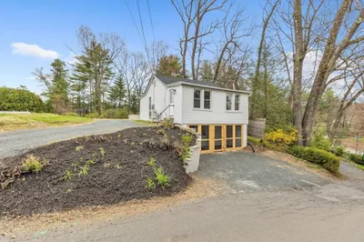 110 Summer Dr 1