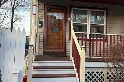 15 Marden Ave