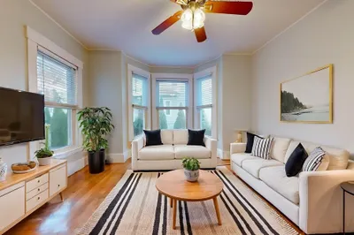 6 Gould St #1