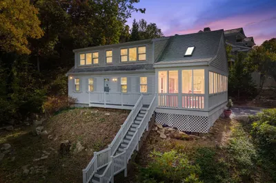 138 Sippewissett Rd 1