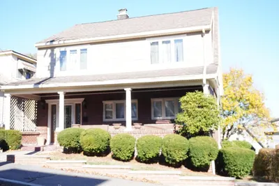 19 Reservoir Ave