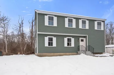52 Freeman St 1
