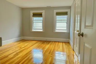 18 Newton St #2