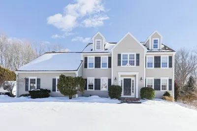 17 Amherst Rd 1