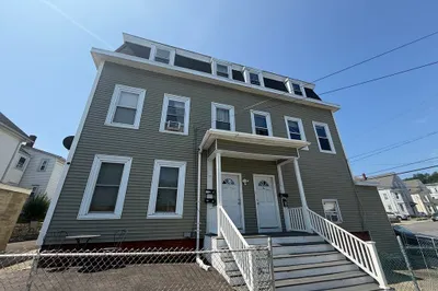 92 Temple St 1