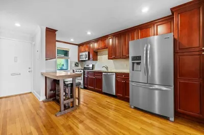 301 Neponset St #17 1