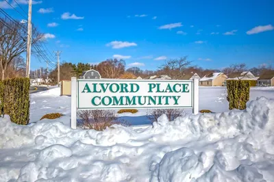 214 Alvord Pl #214