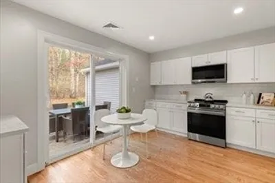 12 Barracks Road #12 1