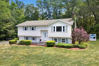 24 Juniper Brook Road 1