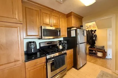 10 Porter St., St #J 1