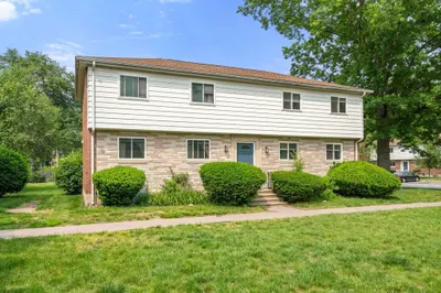 172 Bishop Dr #172