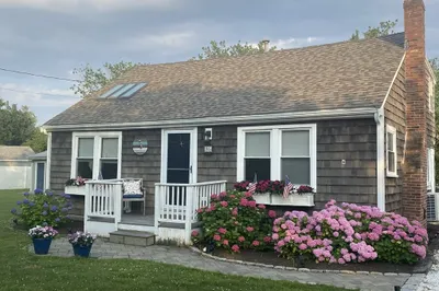 85 Constitution Rd