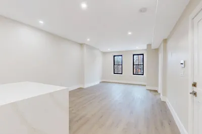 278a Shawmut #3