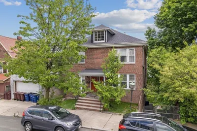 169 Campbell Ave 1