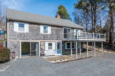 25 Cranberry Rd