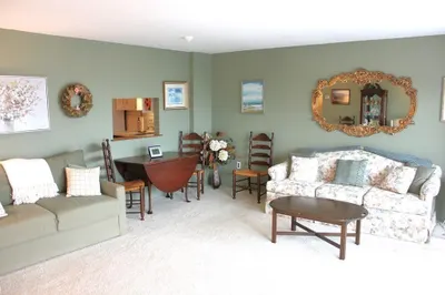 3 Summit Dr #27