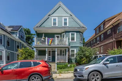 66 Hall Ave #3