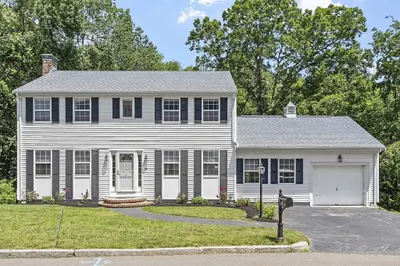 34 Hall Rd