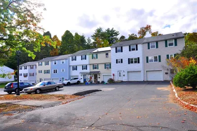 19 Warebrook Village #19 1