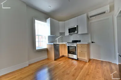 18 Winchester St #4 1