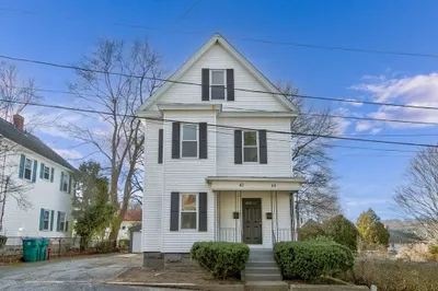 42 Plummer Ave