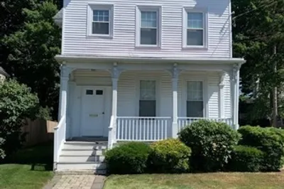 31 Pleasant St #2