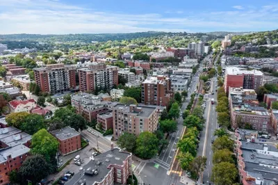 60 Longwood Ave #408 1