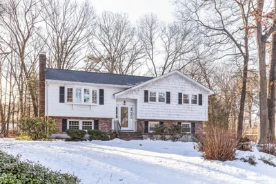 7 Eastview Ave 1