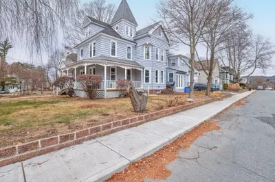129 Union St 1