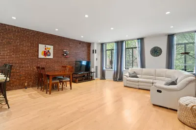 142 Commercial St #304 1