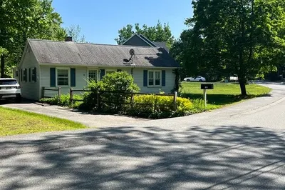 48 Fisher Rd