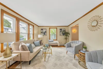 20 Paragon Rd 1