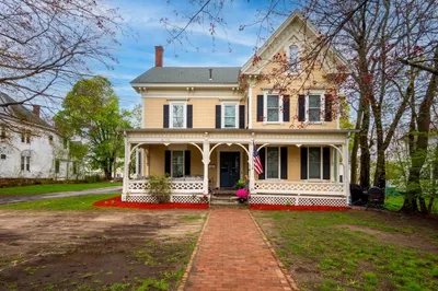 106 Walnut St