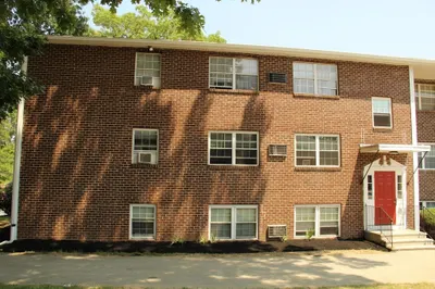 261 Boston Post Rd E Rd #4