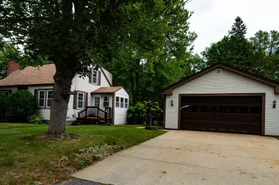 81 Winchester St 1