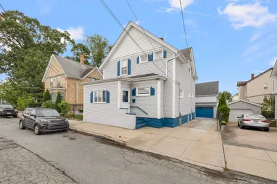 109 Barre Street 1