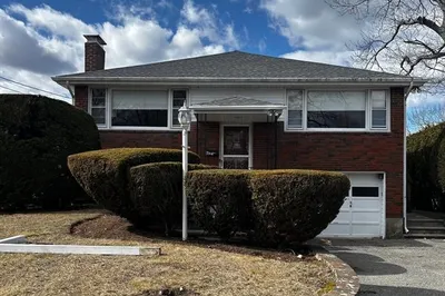 90 Grover Rd 1