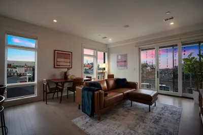 232 Old Colony Ave #504