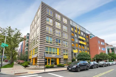 157 Sixth Street #702 1