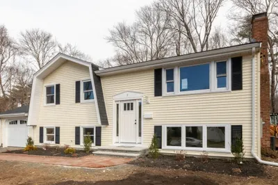 9 Hallowell Rd