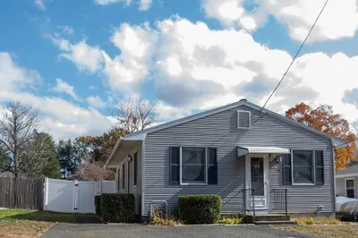 77 Roosevelt Ave 1