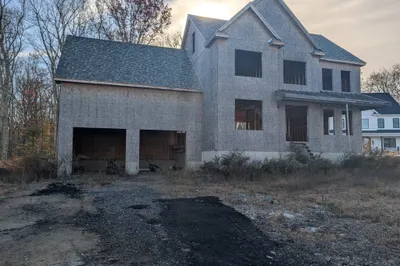 5 Windsor Dr 1