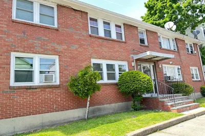 49 Laighton St #4