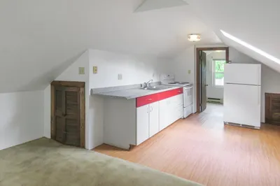 10 Gerald Ct #4 1