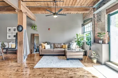 210 Broadway #103