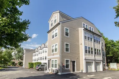 316 Rindge Ave #9