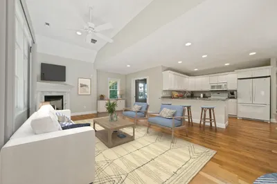 19 Mariners Drive #19