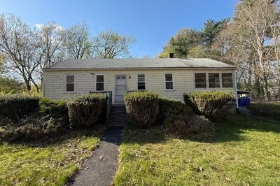 48 Forest St