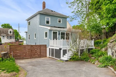 8 Baker Ave 1