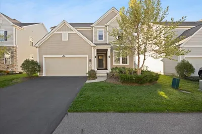 193 Stonehaven Dr 1